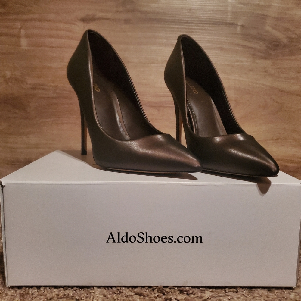 Chocolate Aldo pumps